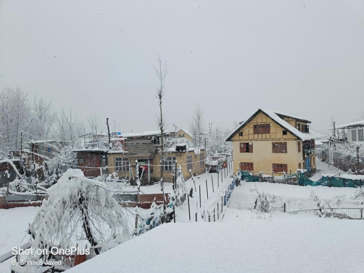 Hotel New Heaven Canal Srīnagar Kültér fotó